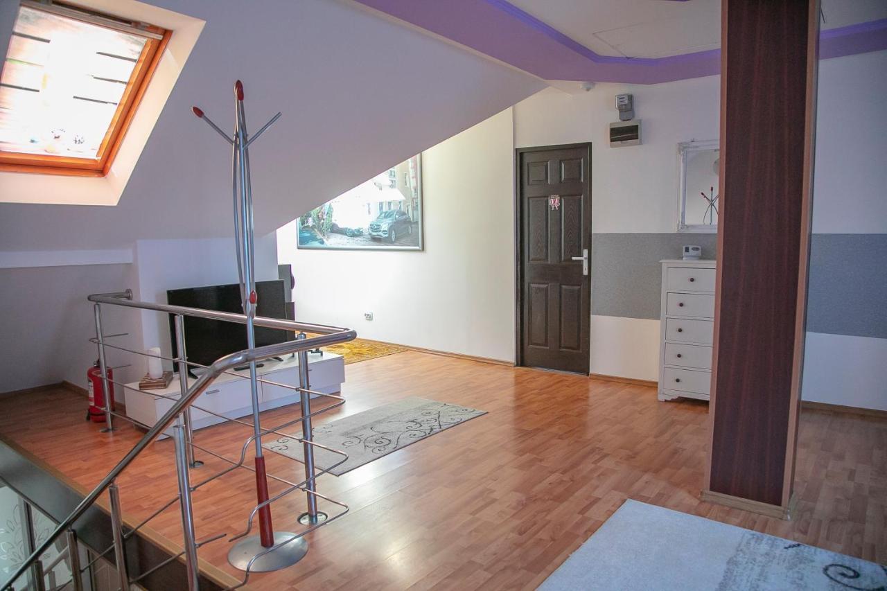 Appartement XXL-House à Târgu-Mureş Extérieur photo